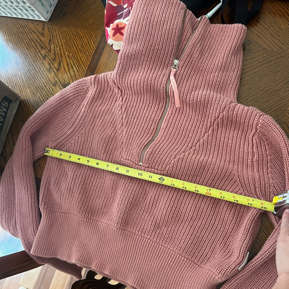 Like new dusty rose Varley Menton half zip - Picture 6 of 7